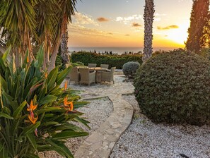 Outdoor dining - Villa Pontus - stunning views & privacy in beautiful garden with pool & hot tub (Kouklia)