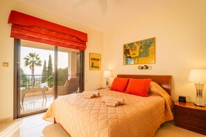3 bedrooms, iron/ironing board, travel cot, free WiFi