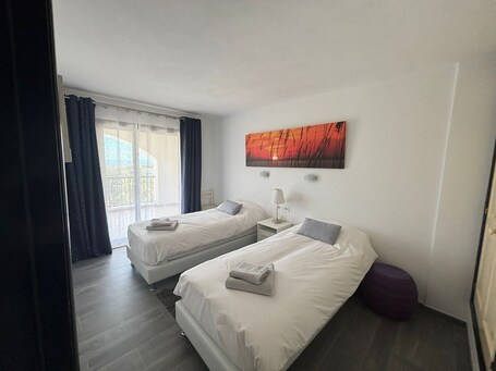 Great Villa Ibiza Km4 - Image 10