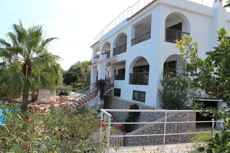 Great Villa Ibiza Km4 - Image 9