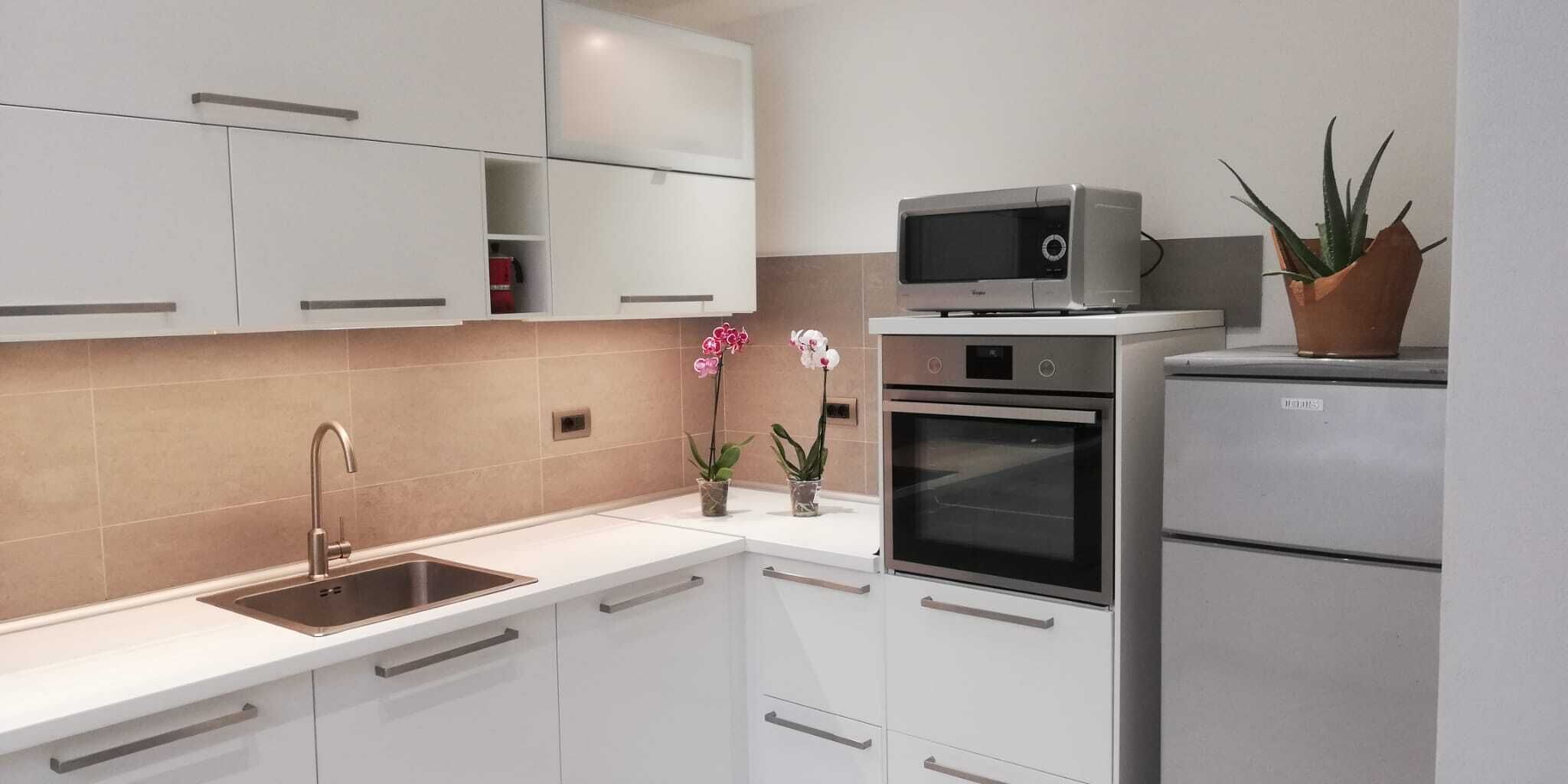 Apartment with Kitchen