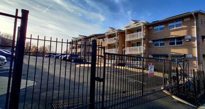 Beautifully Appointed Condo East of the River (Anacostia)