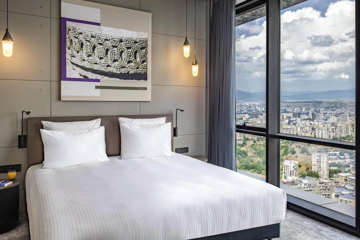 Superior Room, 1 King Bed