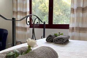 4 camere, ferro/asse da stiro, culla da viaggio, Wi-Fi gratuito