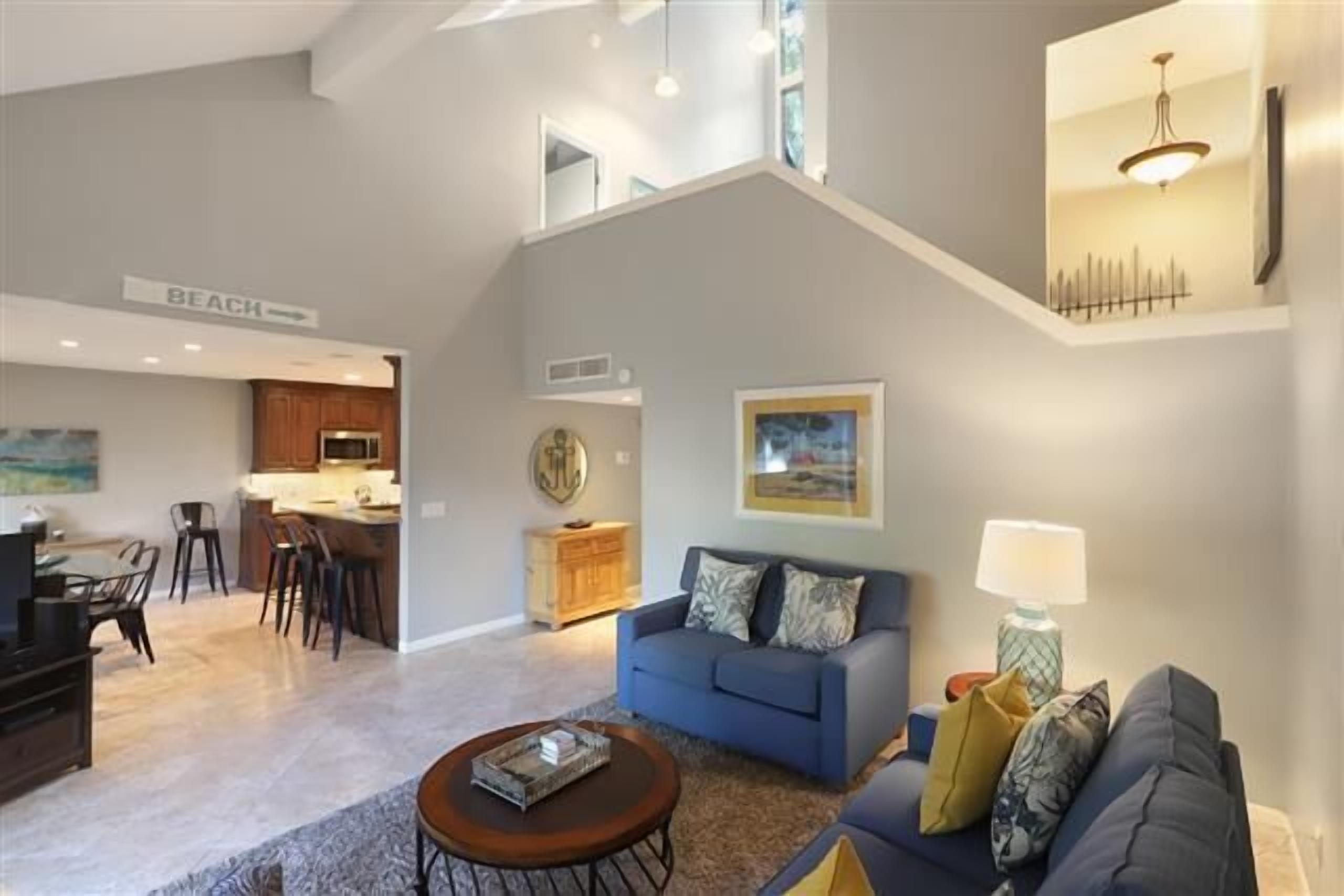 Updated & Spacious 3-Bdrm Villa w/ private patio in the heart of Harbour Town