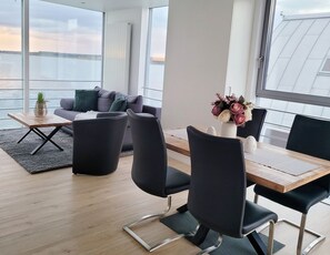 Dining - floating apartment rooftop (Elsterheide)