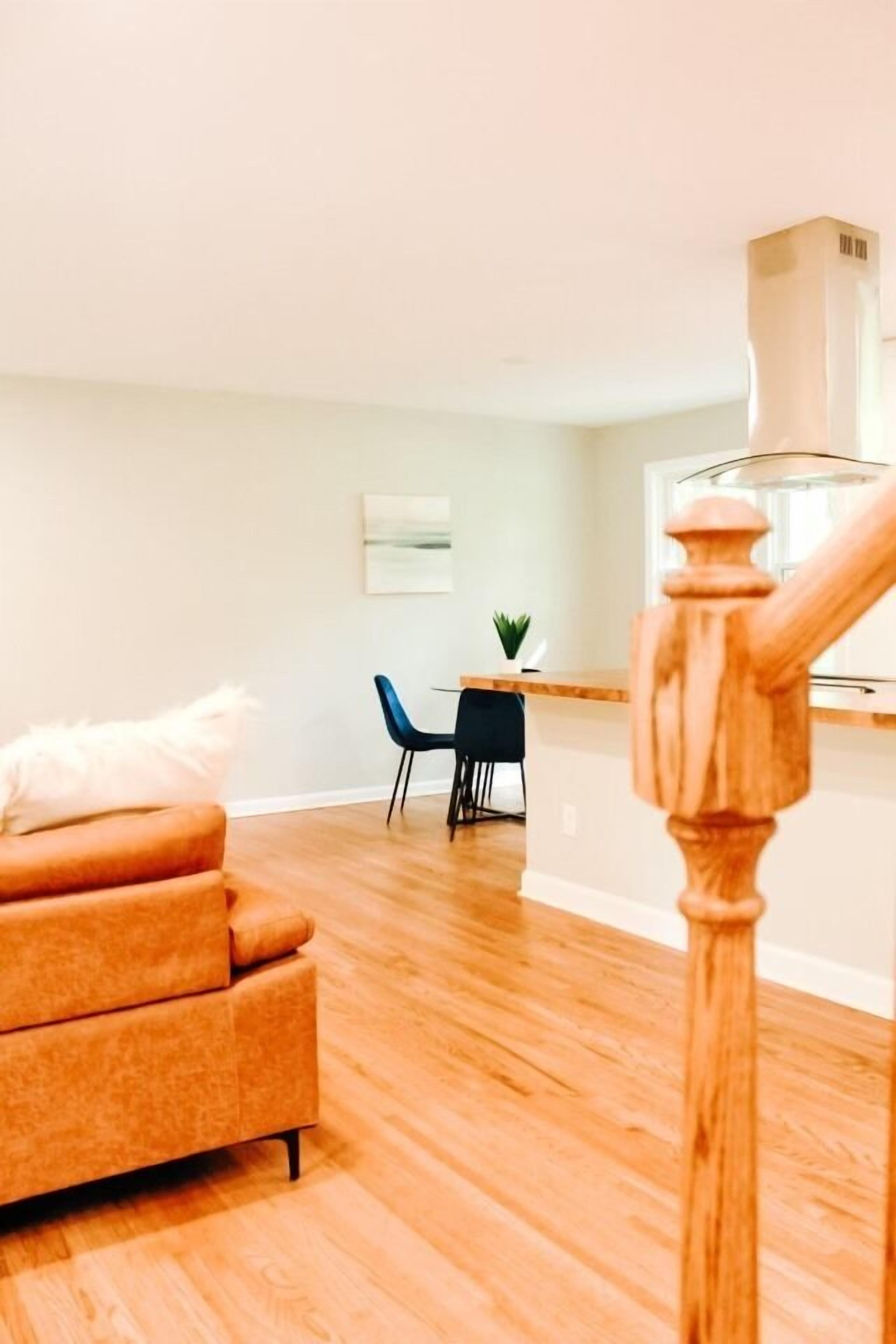 Designer Oasis 5 minutes to Bay St &12 min to Parris Island with Game room!