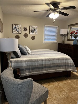 4 bedrooms, desk, iron/ironing board, free WiFi