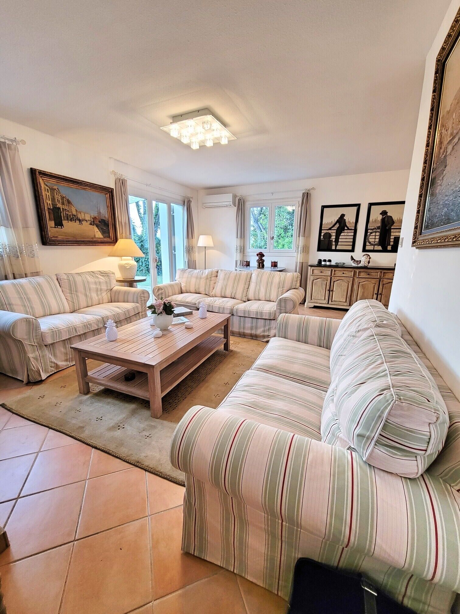 Beautiful House For 8 With Garden And Pool