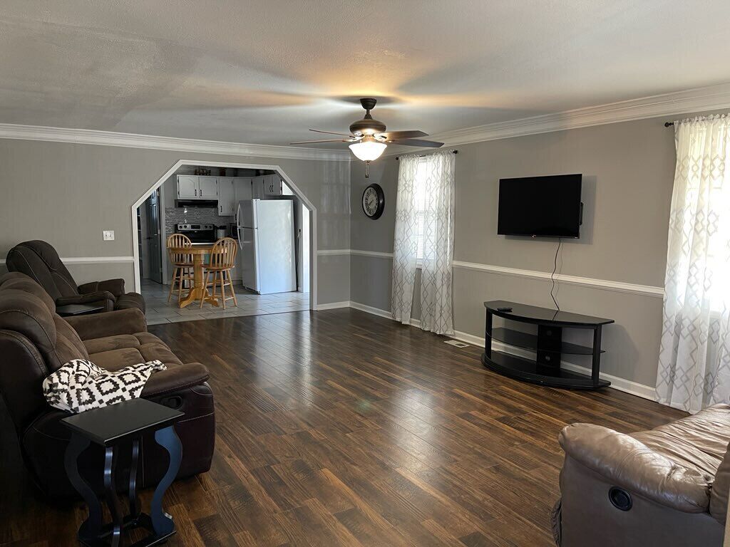 Three bedroom house on ATV Route & only minutes from Norris Lake