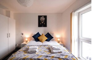 4 soverom, strykejern/-brett, wi-fi og sengetøy