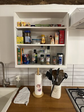 Refrigerador, microondas, horno y lavavajillas