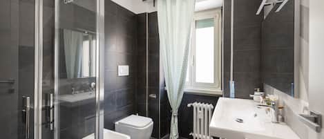 Bidet