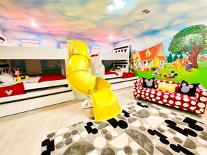 Children’s area - Happiest House on Earth near Disney World 9bedroom (Kissimmee)