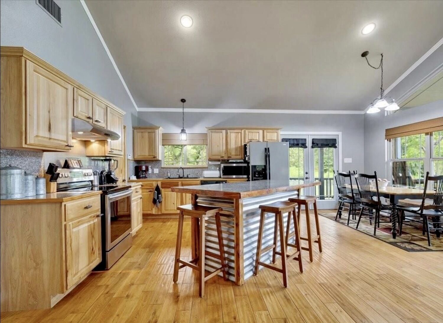 The Cabin at Neely’s Point - Lake Palestine