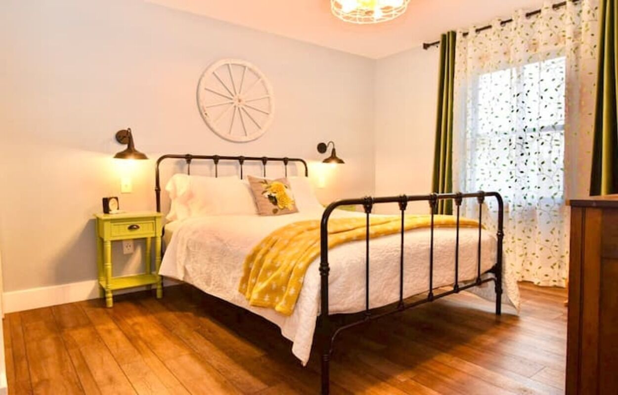 1 bedroom, desk, iron/ironing board, free WiFi