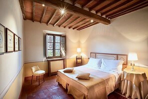 4 soverom og internettilgang