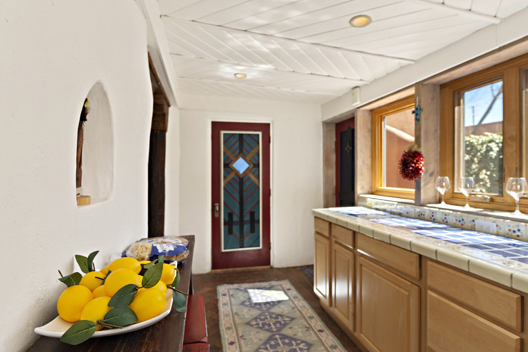 Authentic Santa Fe Casita in Great Location - Walk to Plaza and Canyon Road