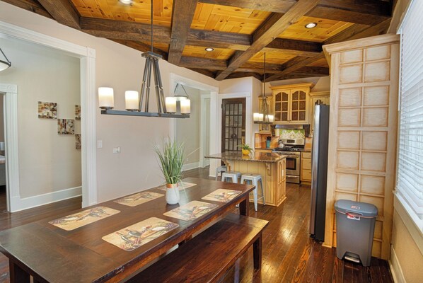 Casa (4 Bedrooms) | Sala de jantar