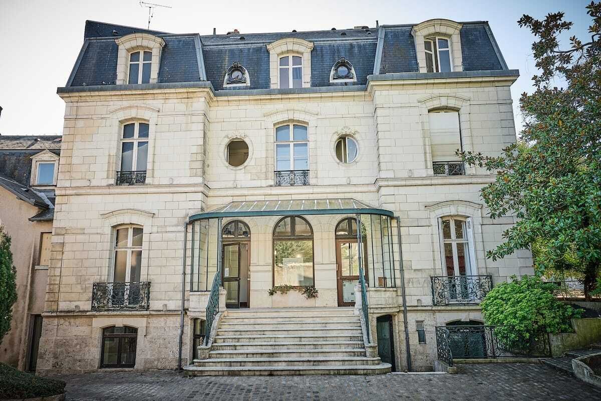 Apartment with extraordinary view of the Loire