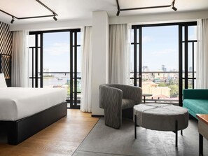 Comfort Suite, 1 Queen Bed (XL) | Premium bedding, minibar, in-room safe, individually decorated