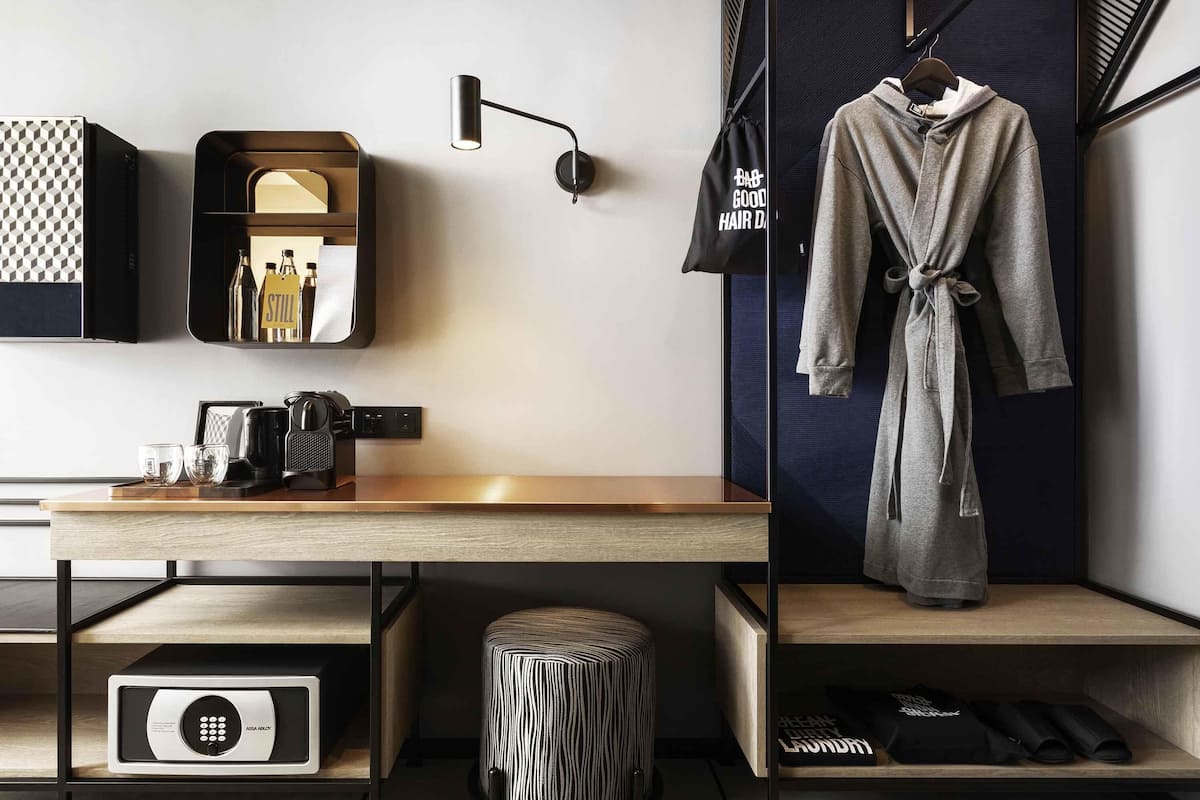 Ropa de cama de alta calidad y minibar