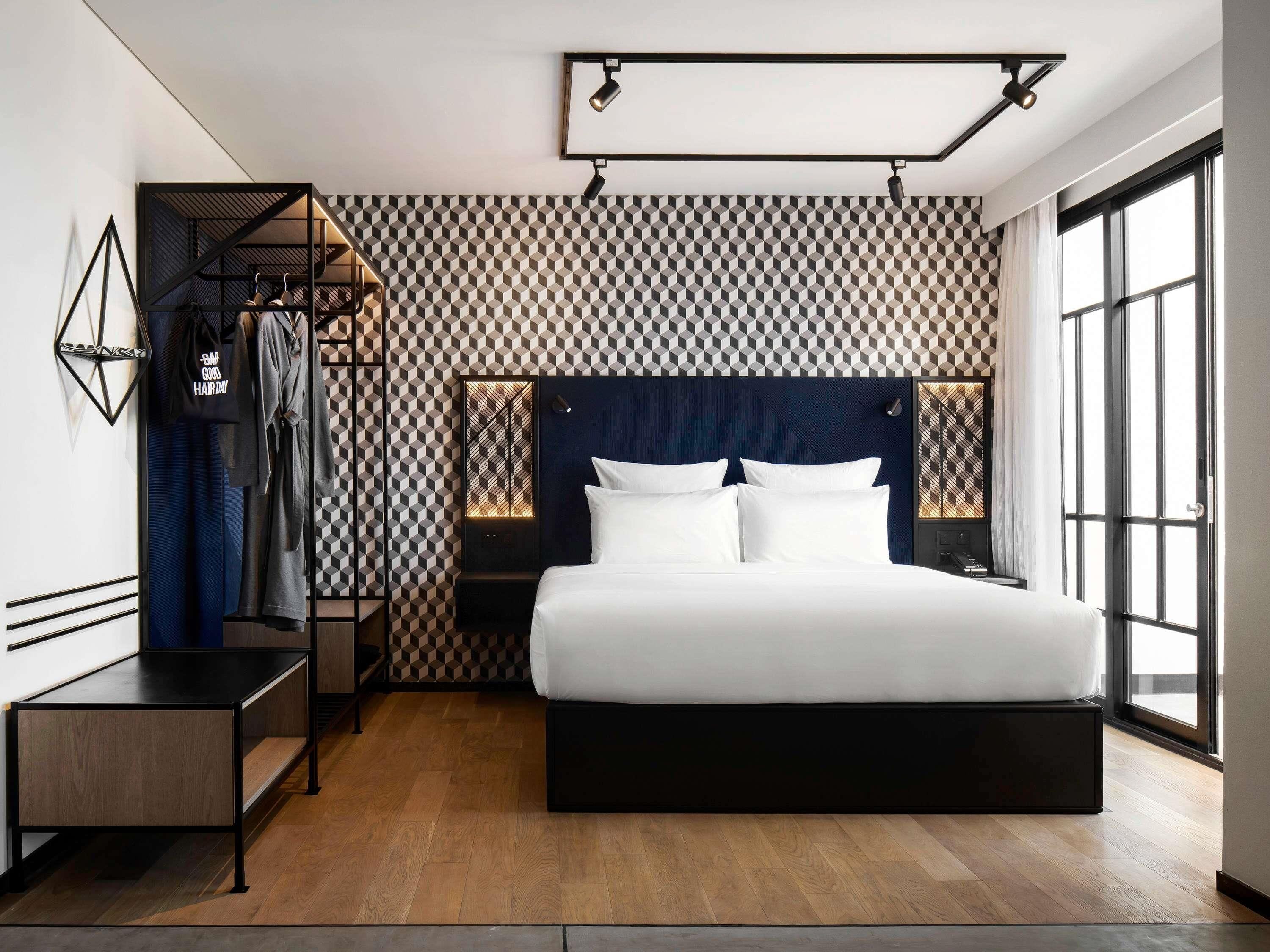 Suite Confort, 1 cama Queen size (XL) | Ropa de cama de alta calidad y minibar 