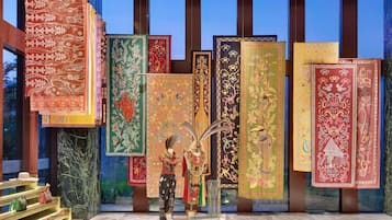 Pintu masuk interior