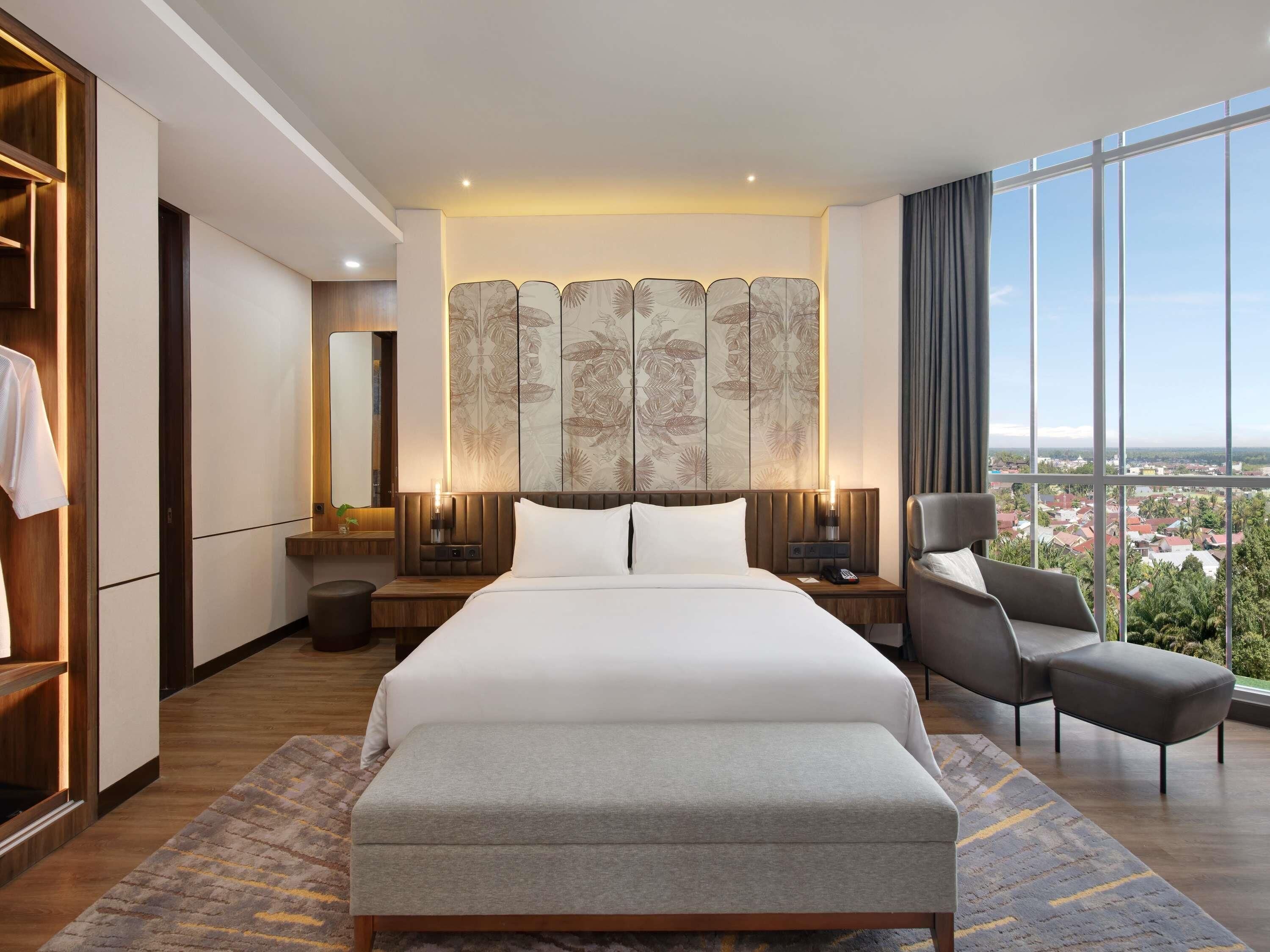 Suite presidencial, 1 cama de matrimonio grande | Minibar, caja fuerte, escritorio y espacio para trabajar con un portátil