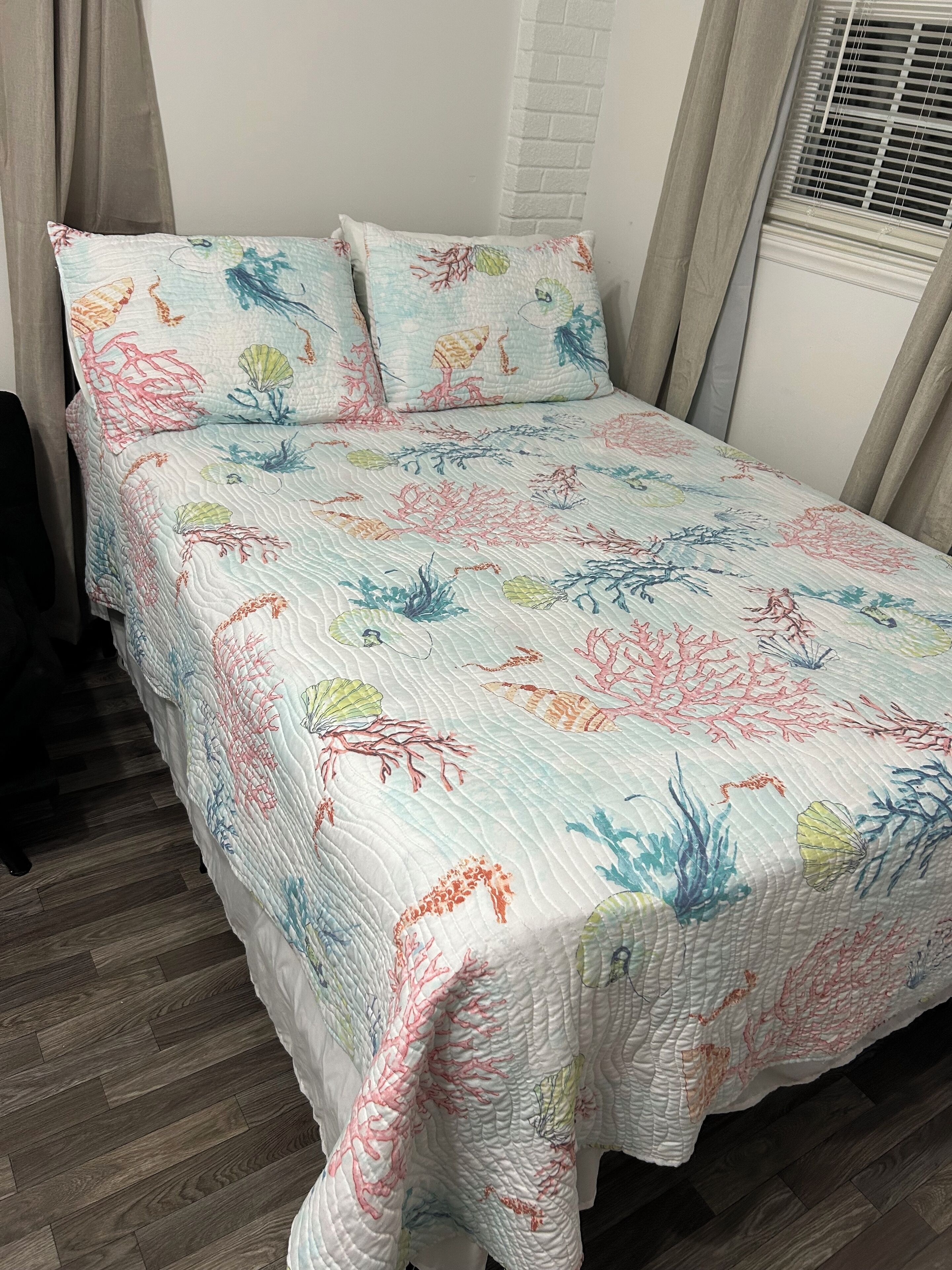 1 室のベッドルーム、デスク、アイロン / アイロン台、WiFi (無料)