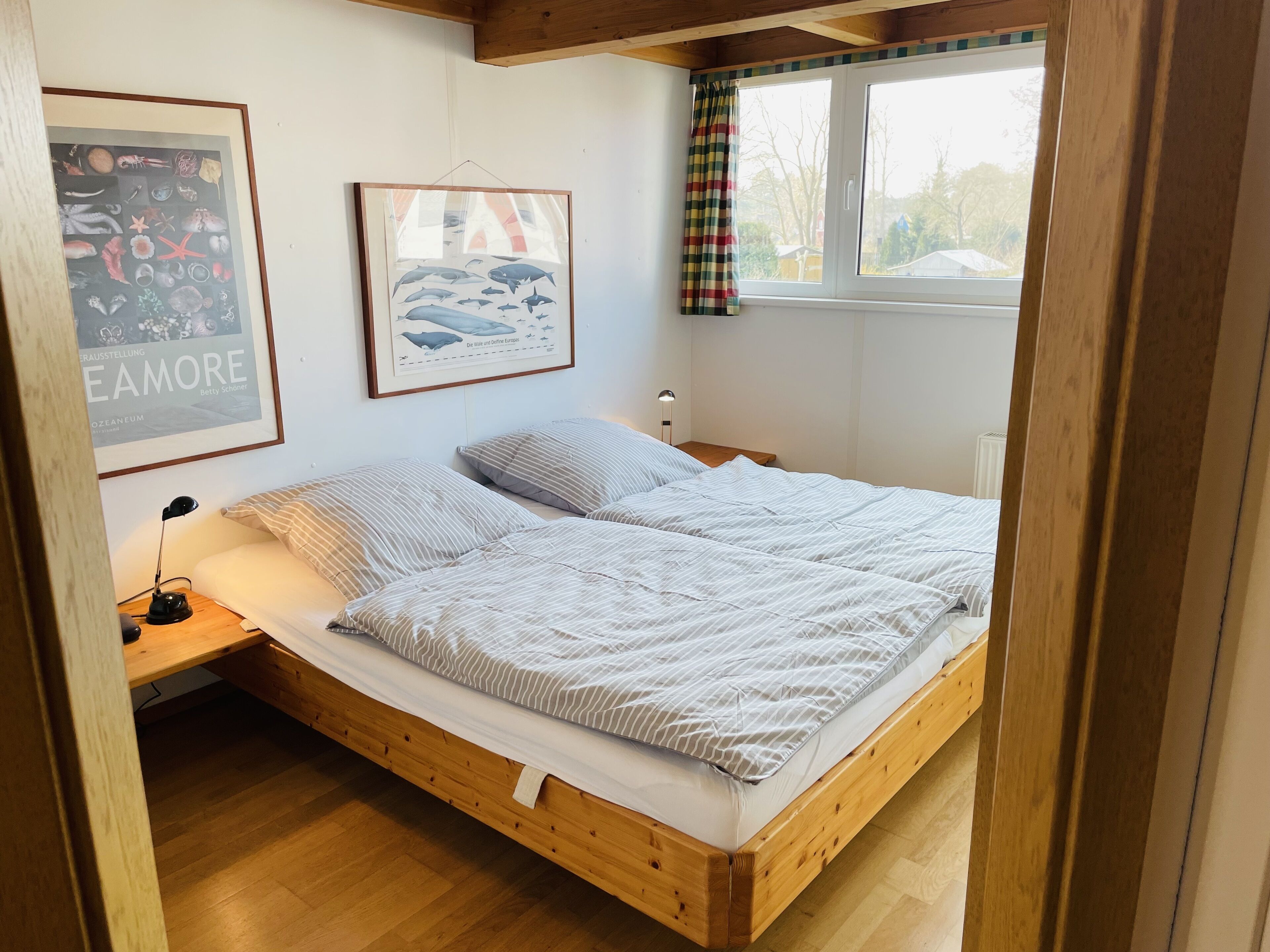 3 sovrum, skrivbord, resesäng och wi-fi