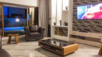 5 quartos, Wi-Fi de cortesia, roupa de cama