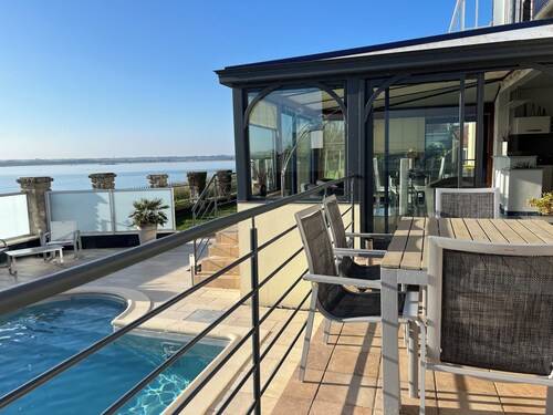 Beach mansion directly by the sea + pirvat pool - stone´s throw enter the beach