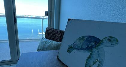 What a View and Everything New ,5 min Walk to Worlds Whitest Beach #6A