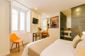 1 habitación, tabla de planchar con plancha, wifi gratis y ropa de cama