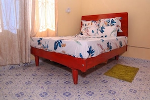 1 bedroom, iron/ironing board, free WiFi, wheelchair access