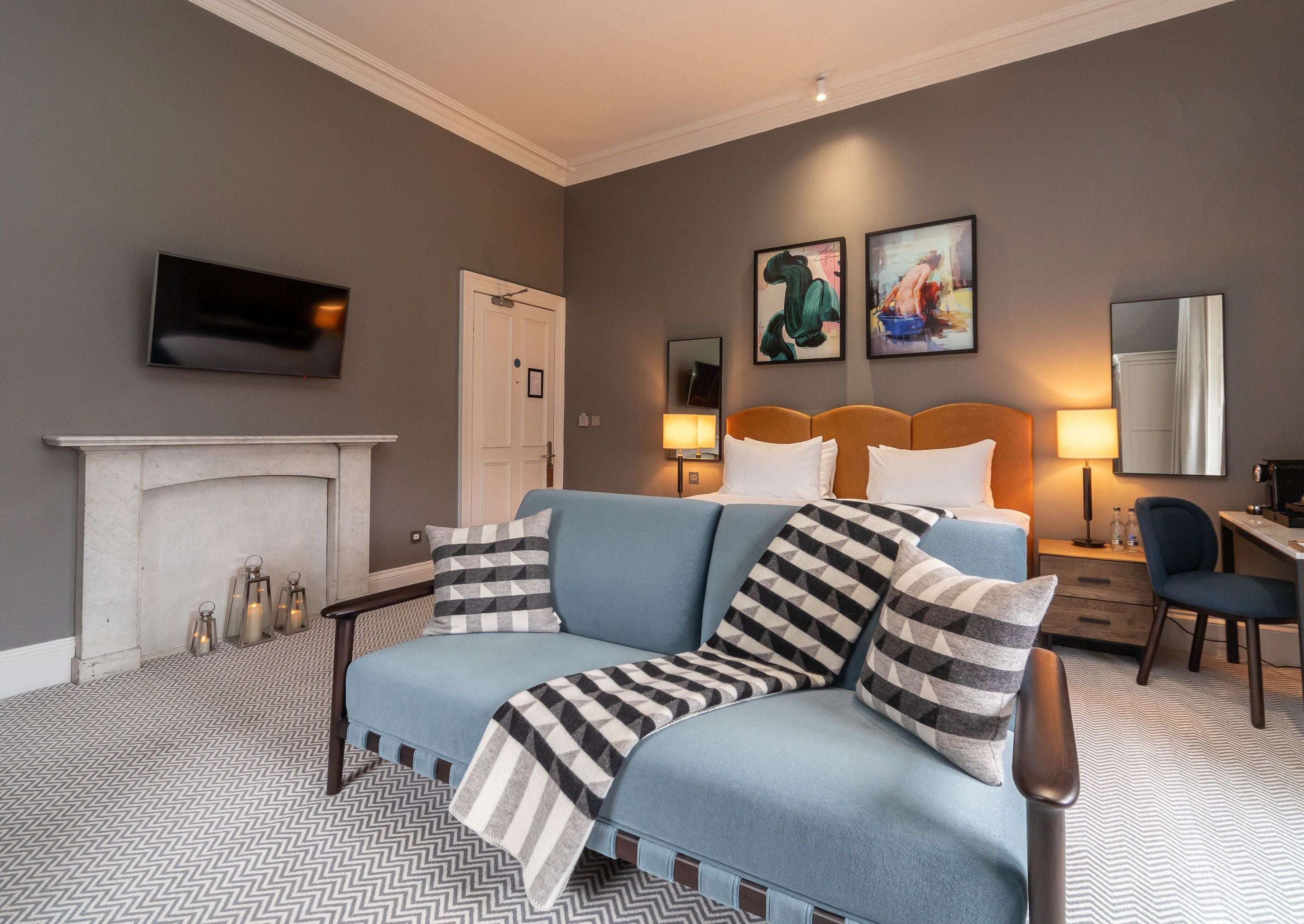 signature double room | 1 bedroom, premium bedding, in-room safe, iron/ironing board