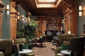 Bar (on property) - The Scott (Edinburgh)