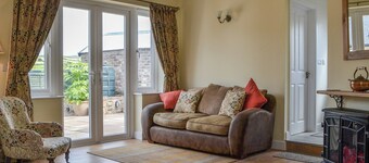 Old Saddlers Cottage