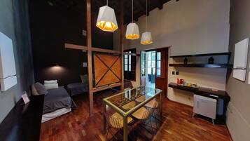 Apartment | 7 bedrooms, minibar, free WiFi, bed sheets