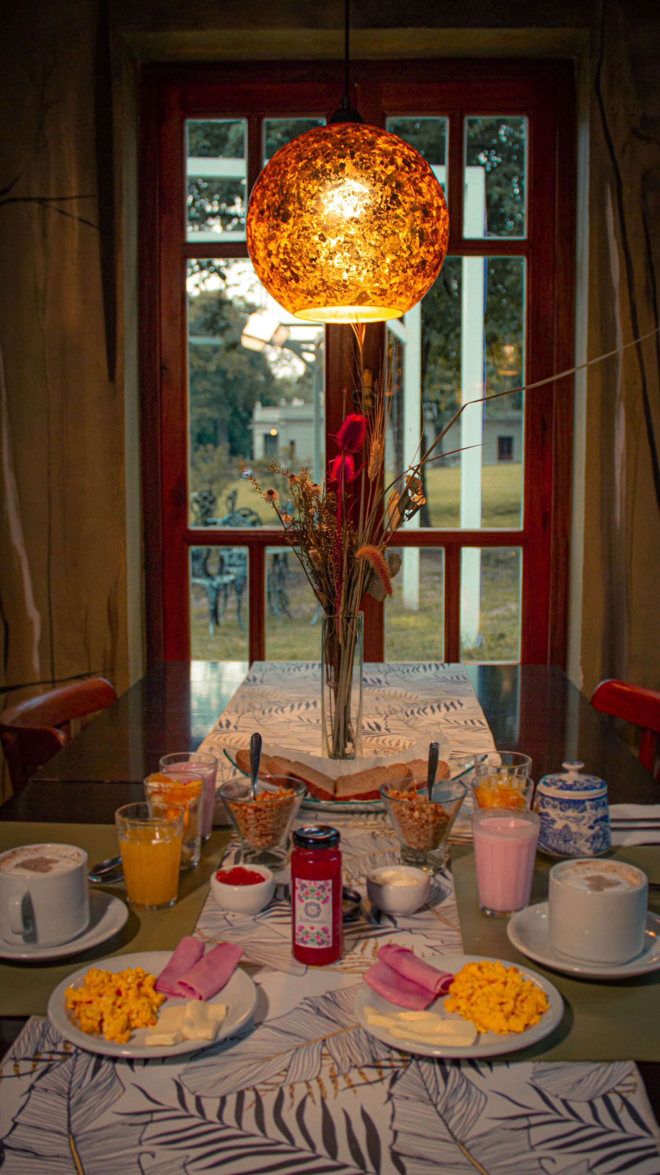 فطور أوروبي مجانًا يوميًا