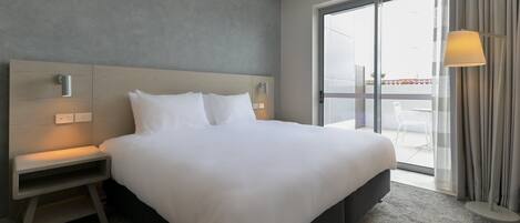 In-room safe, desk, laptop workspace, blackout drapes