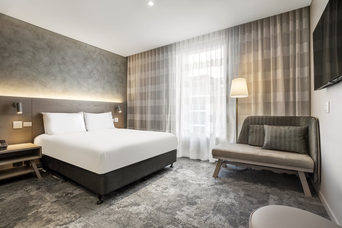 In-room safe, desk, laptop workspace, blackout drapes