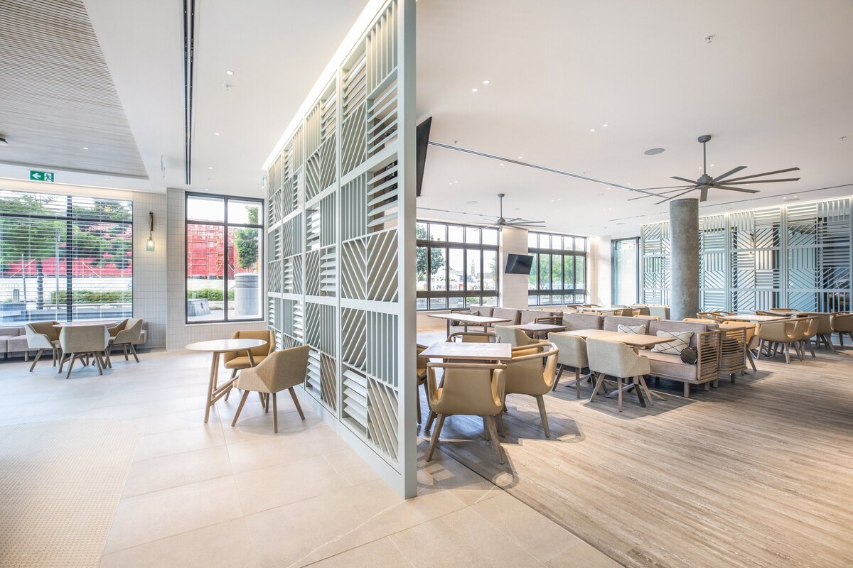 Holiday Inn Hotel & Suites Sunshine Coast by IHG