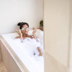 Separate tub and shower, deep soaking tub, rainfall showerhead