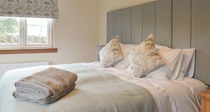 2 bedroom accommodation in Linlithgow