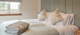 2 bedroom accommodation in Linlithgow
