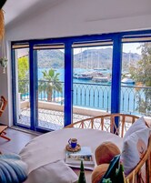 Panoramic Apartment | 1 bedroom, Egyptian cotton sheets, premium bedding, desk