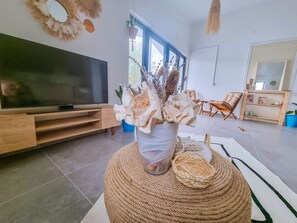 パノラミック アパートメント | 1 室のベッドルーム、エジプト綿のシーツ、高級寝具、デスク
