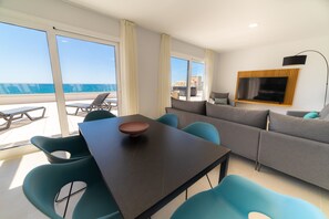 View from room - Aqua Apartments Bellamar Marbella (Marbella)